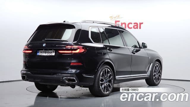 BMW X7 2025 — Şəkil 1/20