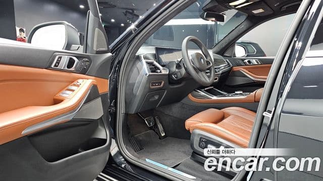 BMW X7 2025 — Şəkil 9/20