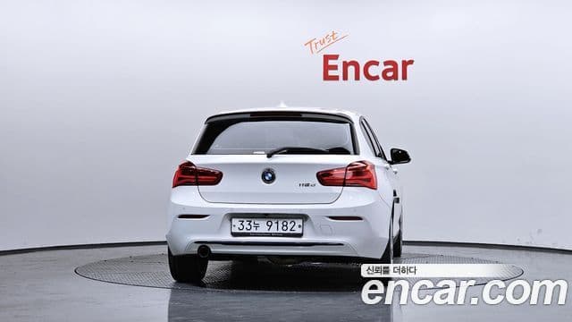 BMW 1 Series 2019 — Şəkil 4/20