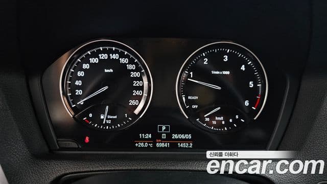 BMW 1 Series 2019 — Şəkil 8/20
