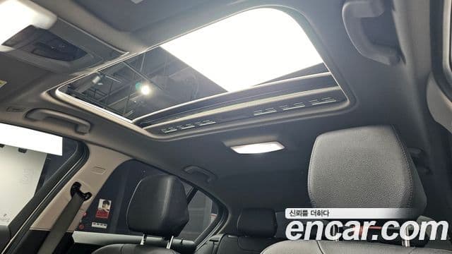 BMW 1 Series 2019 — Şəkil 15/20