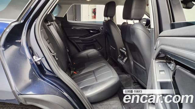 Land Rover Range Rover Evoque 2022 — Фото 11/20