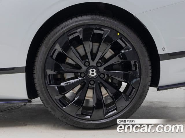 Bentley Continental GT 2024 — Şəkil 5/19