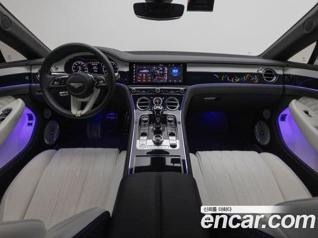Bentley Continental GT 2024 — ფოტო 6/19