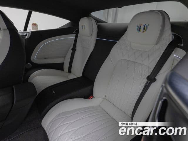 Bentley Continental GT 2024 — ფოტო 12/19