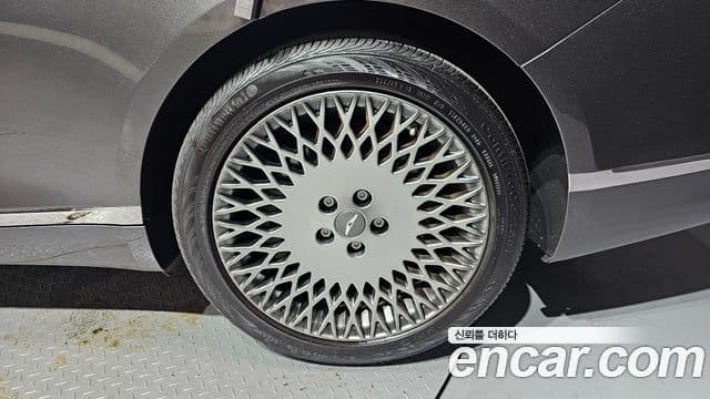Genesis G80 2022 — Photo 20/30