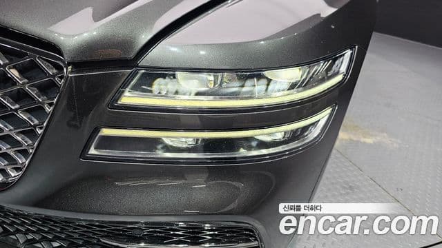Genesis G80 2022 — Photo 18/30