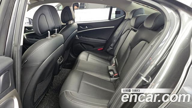 Genesis G70 2021 — Photo 4/37