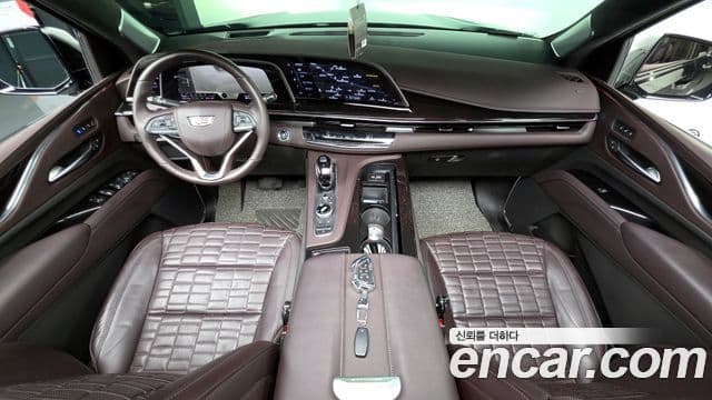 Cadillac Escalade 2023 — фото 9 из 20