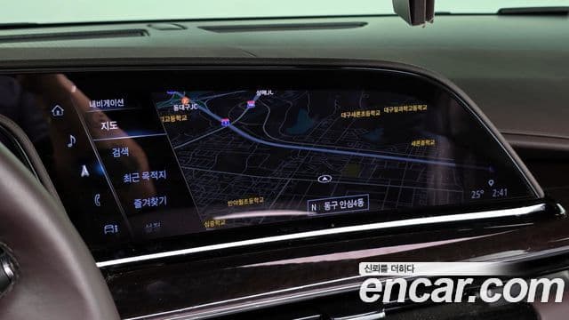 Cadillac Escalade 2023 — ფოტო 12/20
