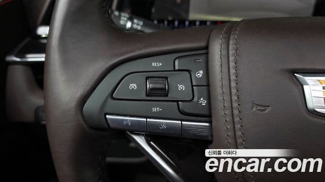 Cadillac Escalade 2023 — фото 17 из 20