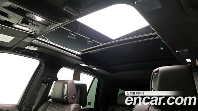Cadillac Escalade 2023 — ფოტო 18/20