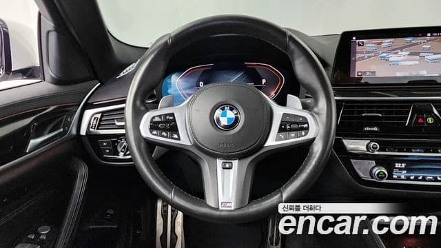 BMW 5 Series 2020 — Şəkil 12/20