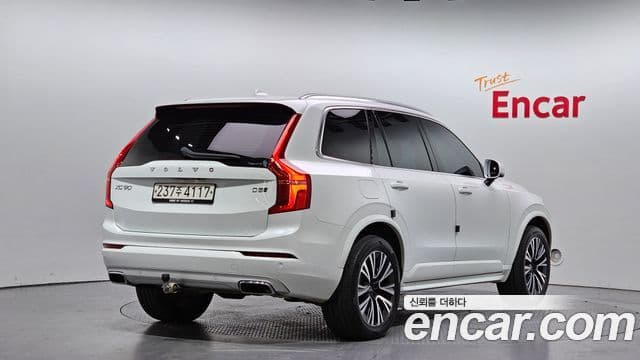 Volvo XC90 2019 — ფოტო 2/20