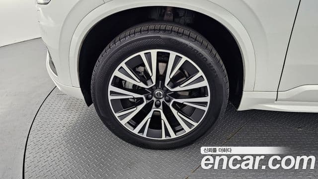 Volvo XC90 2019 — ფოტო 5/20