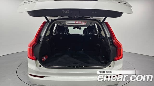 Volvo XC90 2019 — ფოტო 20/20