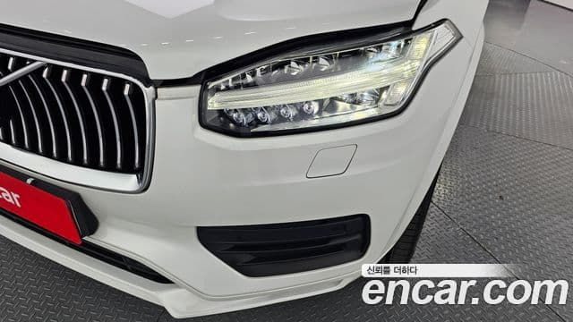 Volvo XC90 2019 — Photo 8/33