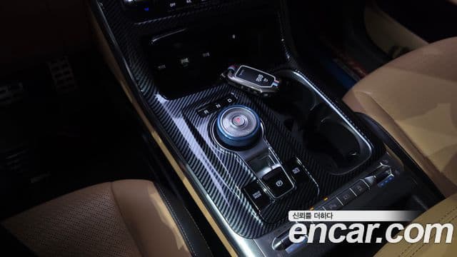 Kia Carnival 2020 — Şəkil 9/20