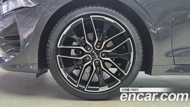 Kia K5 2022 — ფოტო 4/20