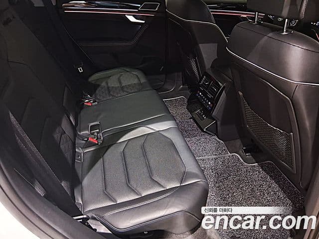 Volkswagen Touareg 2024 — Photo 13/13