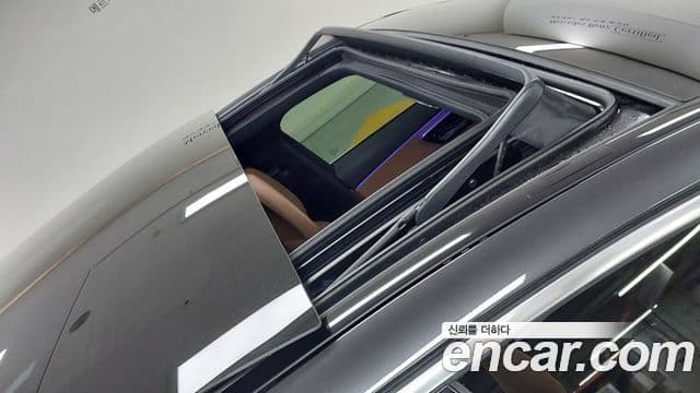 Mercedes-Benz E-Class 2024 — Şəkil 12/17