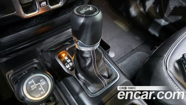 Jeep Wrangler 2022 — фото 9 из 20