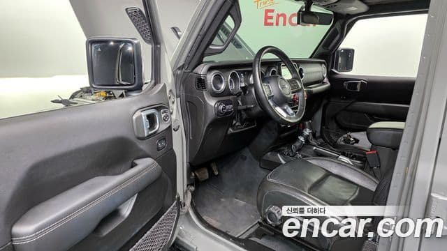 Jeep Wrangler 2022 — фото 10 из 20