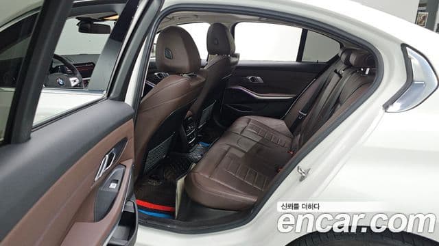 BMW 3 Series 2021 — Şəkil 19/20