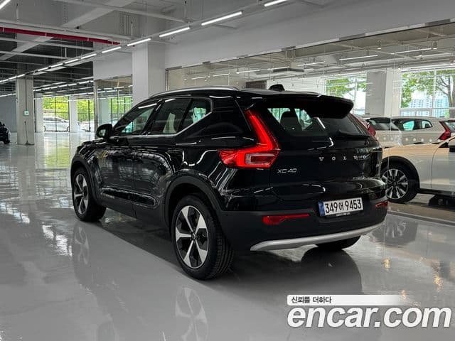 Volvo XC40 2025 — Şəkil 10/16