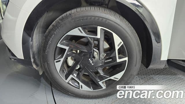 Kia Sportage 2023 — Şəkil 5/20