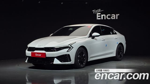 Kia K5 2026 — Şəkil 1/20