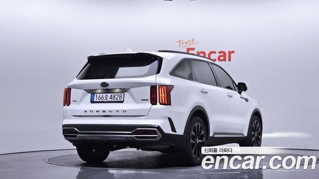 Kia Sorento 2021 — ფოტო 2/20