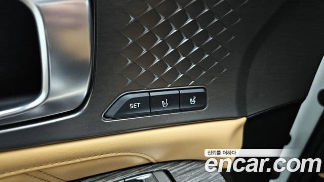 Kia Sorento 2021 — ფოტო 17/20