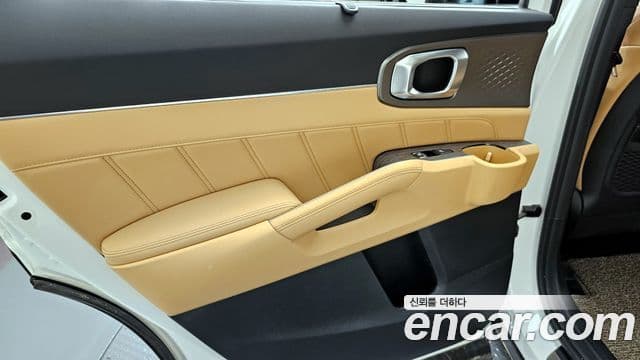 Kia Sorento 2021 — Photo 9/34