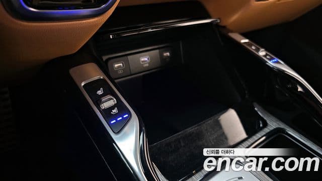 Kia Sorento 2021 — Photo 2/34