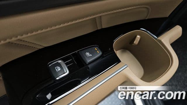 Kia Sorento 2024 — Şəkil 17/20