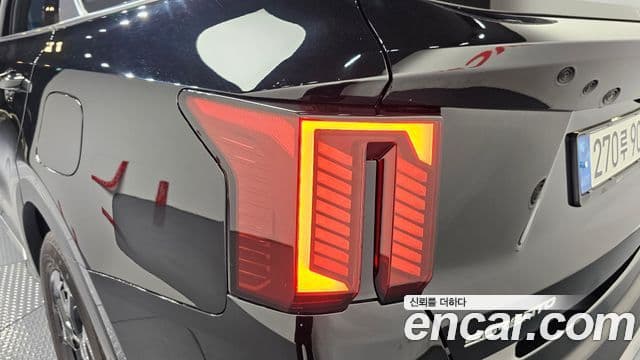 Kia Sorento 2024 — Photo 4/35