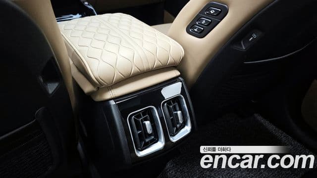Kia Sorento 2024 — Photo 28/35