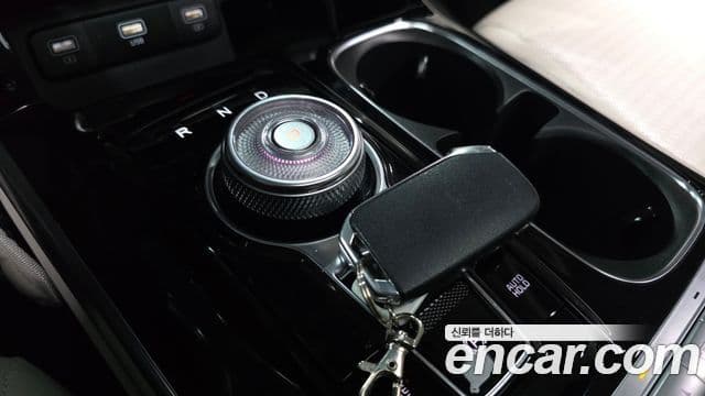 Kia Carnival 2021 — Şəkil 9/20