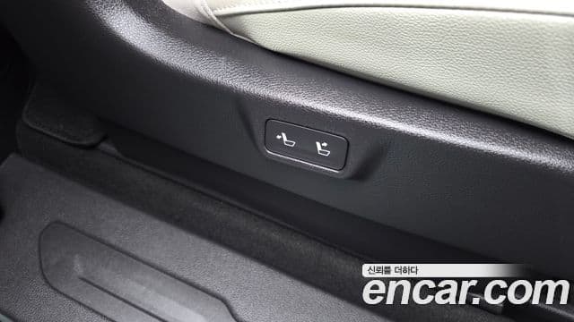 Kia Carnival 2021 — Photo 30/39