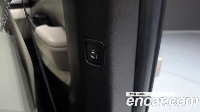 Kia Carnival 2021 — Photo 26/39