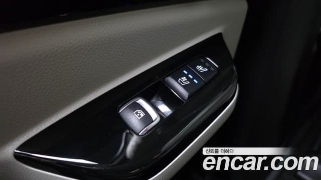 Kia Carnival 2021 — Photo 33/39