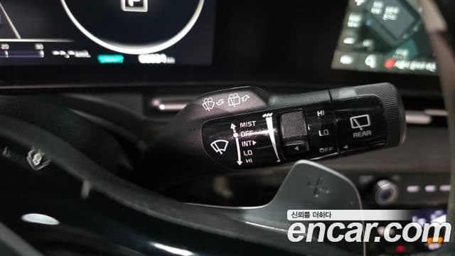 Kia Carnival 2021 — Photo 27/39