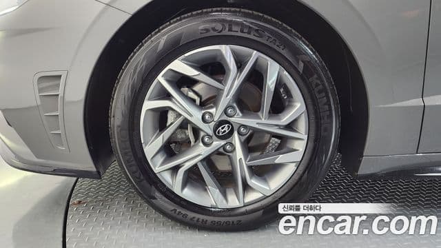 Hyundai Sonata 2022 — ფოტო 4/20