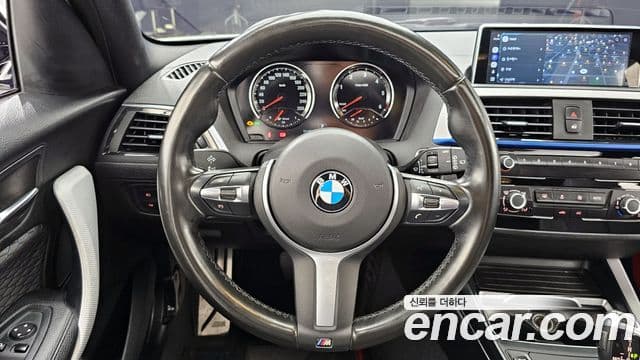 BMW 1 Series 2018 — Şəkil 15/20