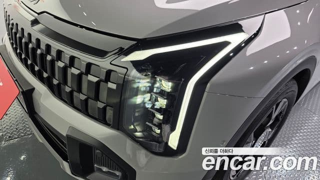 Kia Sportage 2025 — Şəkil 28/33