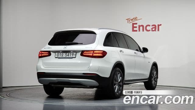 Mercedes-Benz GLC-Class 2019 — Şəkil 2/20