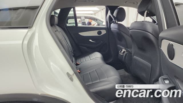 Mercedes-Benz GLC-Class 2019 — Şəkil 12/20