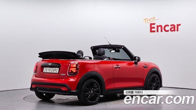 Mini Cooper Convertible 2024 — ფოტო 2/20