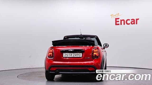 Mini Cooper Convertible 2024 — ფოტო 4/20